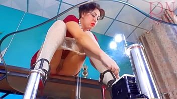 play Secrétaire. pas de secrétaire de culotte. essayer une caméra cachée en collants transparents blancs dans le bureau 1