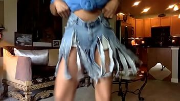 play Tease sexy ass ginger moisther - couchez la comédie! moisther.cammodels.com regarder en direct!
