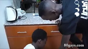 Riproduci Ragazzi africani david ed eugine senza sella