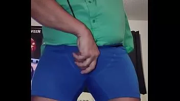 play Bermain dengan penis kecilku dalam gerakan lambat