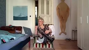 Abspielen Sissy ist immer hungrig nach rohen Schwänzen