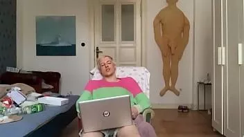 play Sissy ist immer hungrig nach rohen Schwänzen