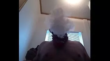 Reproducir Nubes que soplan divirtiéndose con metanfetamina