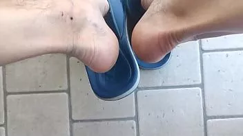 Afspelen Lange, zachte en verzorgde voeten na de pedicure