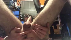 Abspielen Niko Springs 'intime Solo Gay Amateur Session
