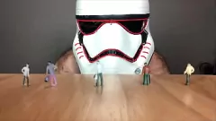 Redare Giant Star Wars Stormtrooper domină în porno gay solo