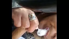 चलाएँ लैटिना फूहड़ आउटडोर सत्यापन वीडियो में गहन डीपथ्रोट blowjob देता है