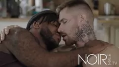 Reproducir Hermanastro comparte su BBC conmigo: una experiencia anal gay