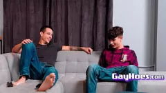 Jouer J'ai attrapé mon demi-frère dans une scène porno gay avec Kyle Wyncrest et Zayne Bright