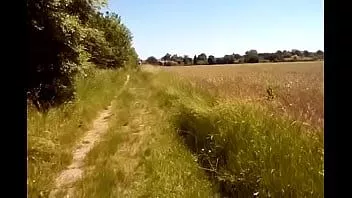 Abspielen Sperma unter Bäumen nackt in Wallingford wichsen, 13. Juni 2021