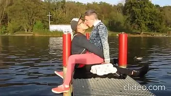 Abspielen Sissy ist immer hungrig nach rohen Schwänzen