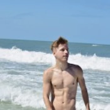 Gwiazda porno Noah White